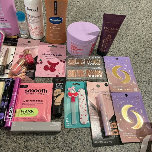 New Beauty Bundle - Picture 4 of 5